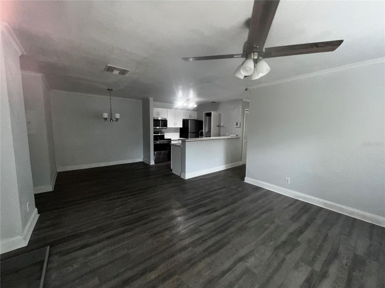 CENTRAL PARK METROWEST CONDO - Residential