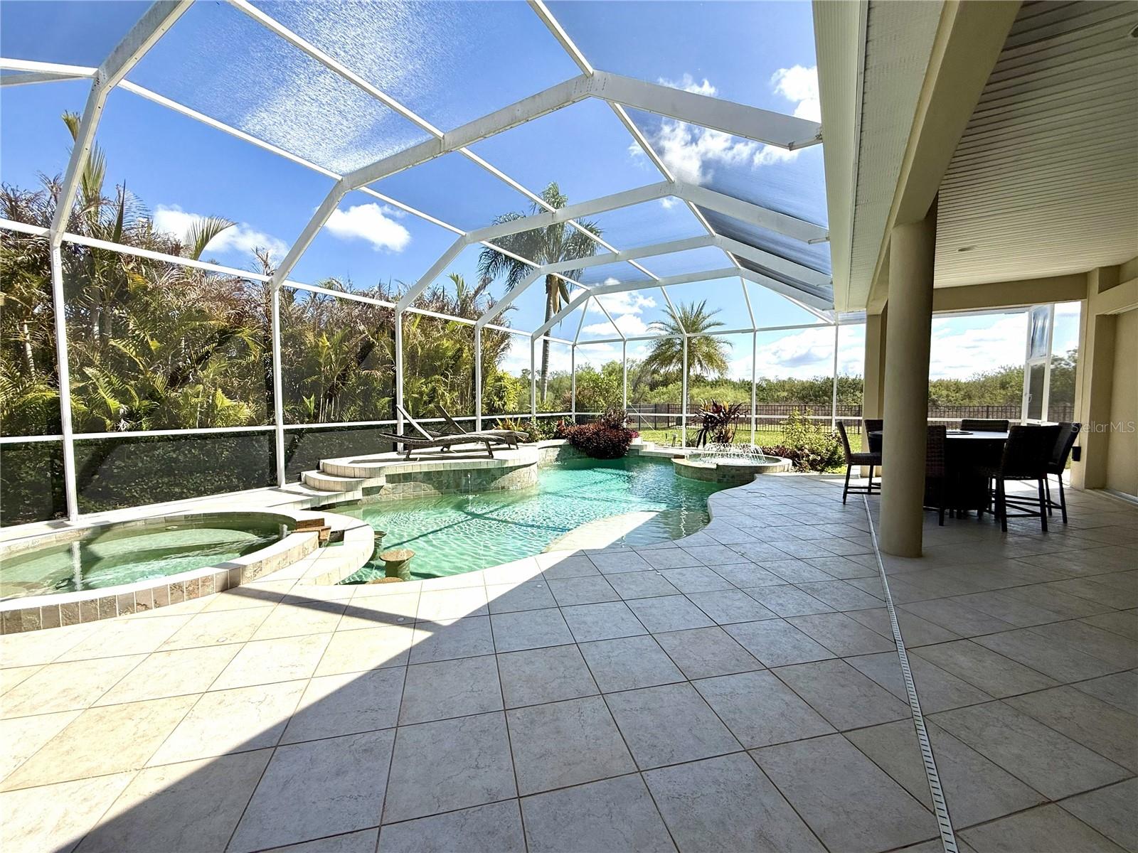 COUNTRY MEADOWS PH I - Residential