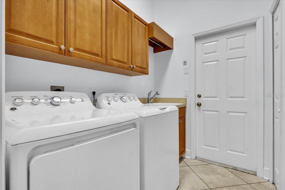 COUNTRY MEADOWS PH I - Residential