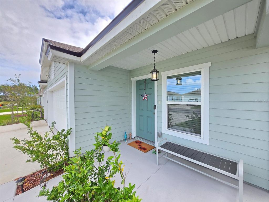 Photo of 32 Hulett Woods Rd, Palm Coast, FL 32137 (MLS # O6400292)