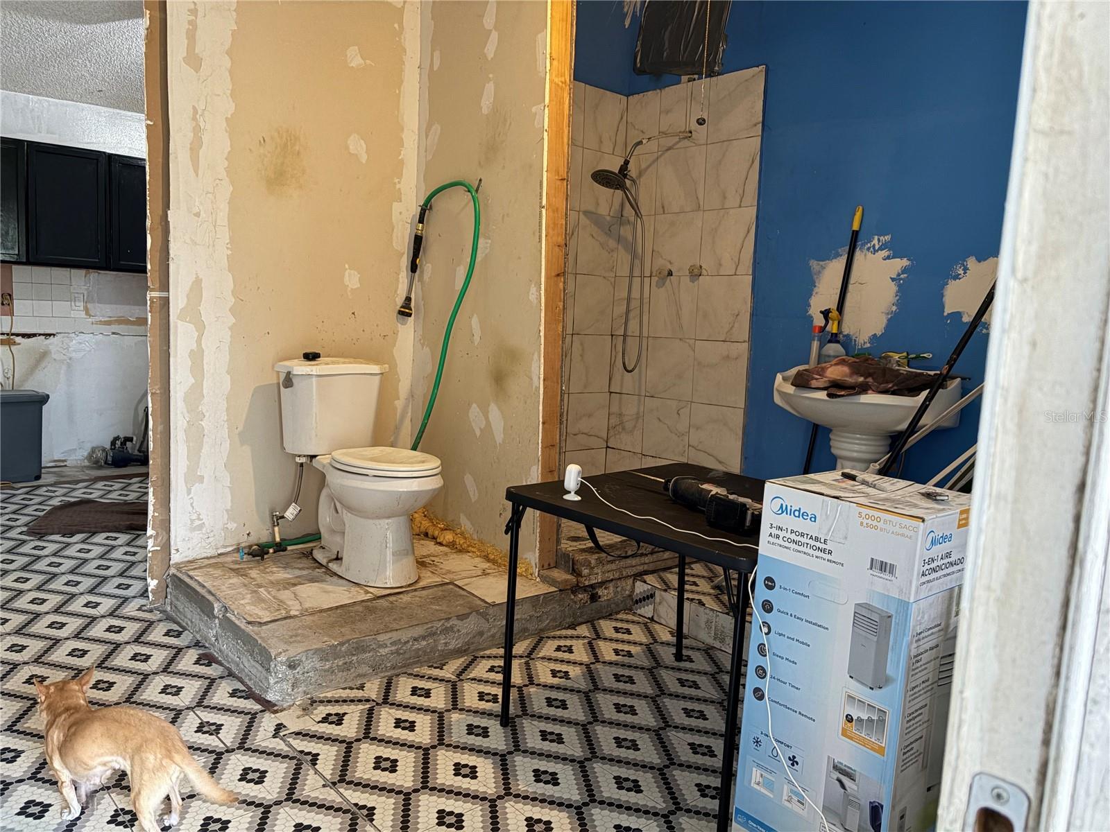 GROVE HILL - Residential