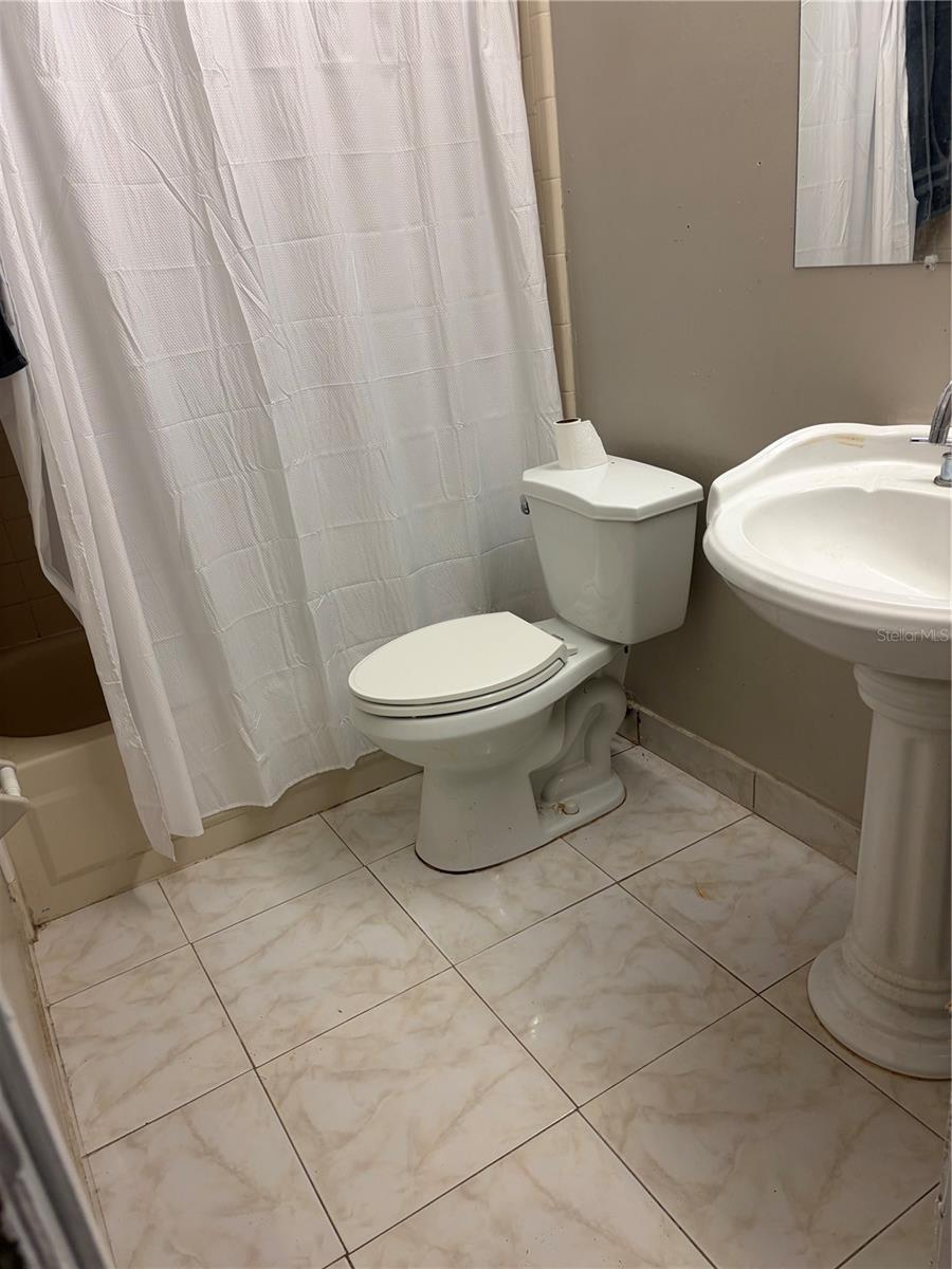 GROVE HILL - Residential