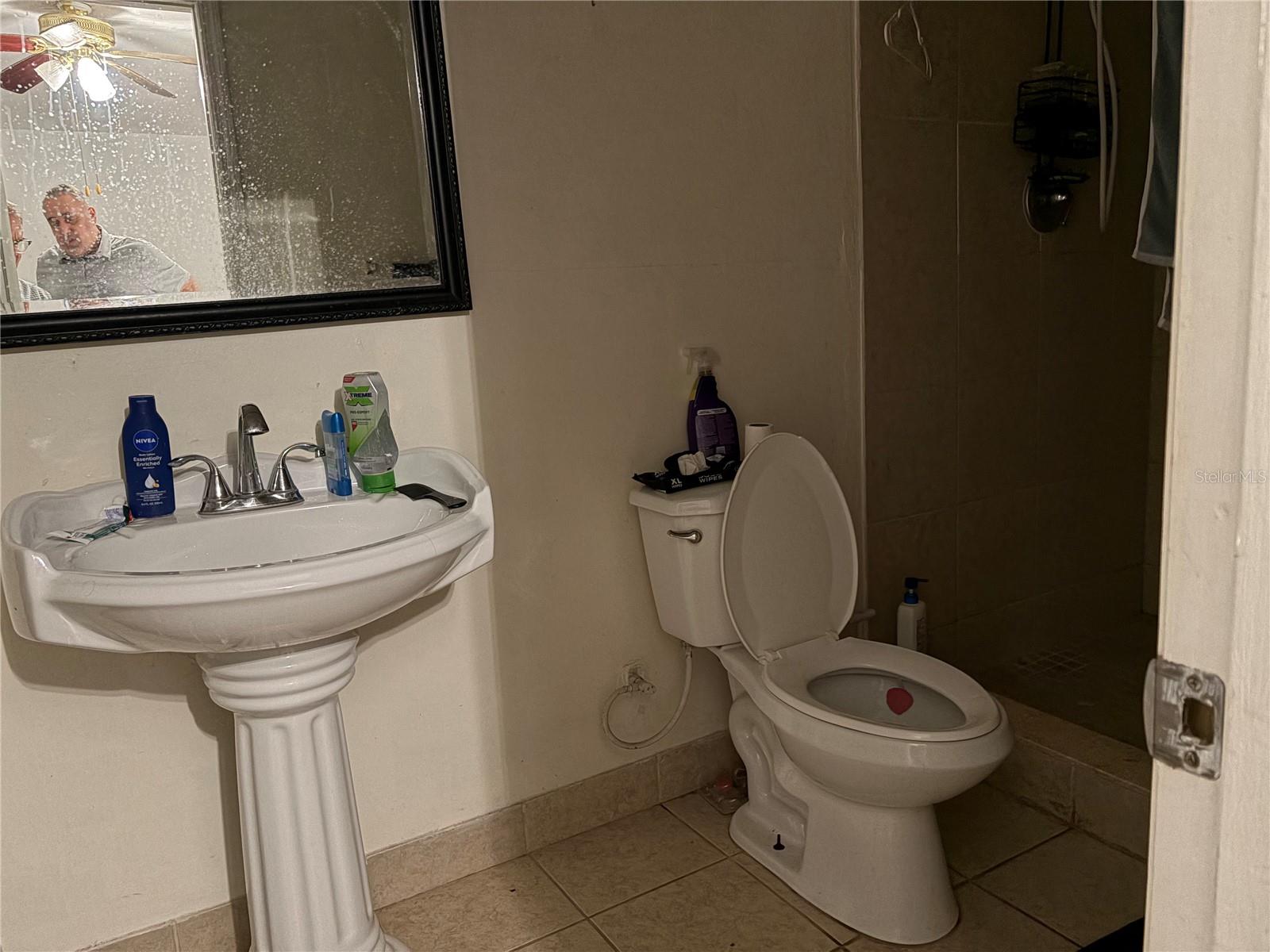 GROVE HILL - Residential