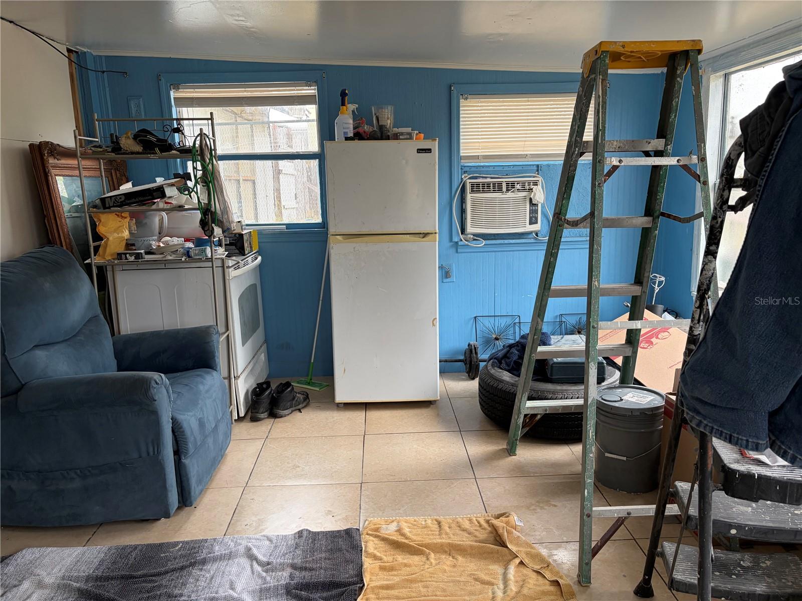 GROVE HILL - Residential