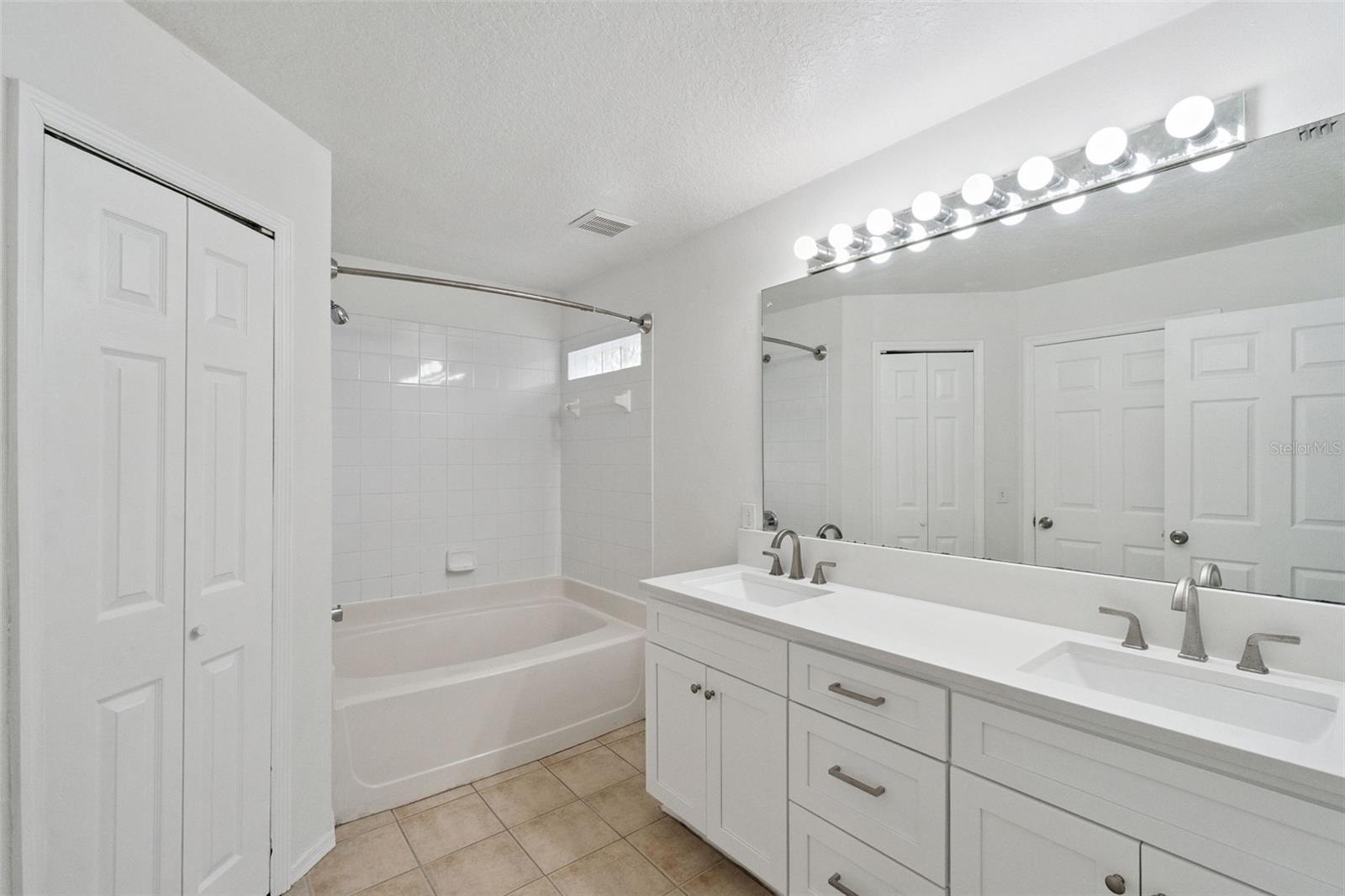 LAKE DENHAM ESTATES - Residential Lease