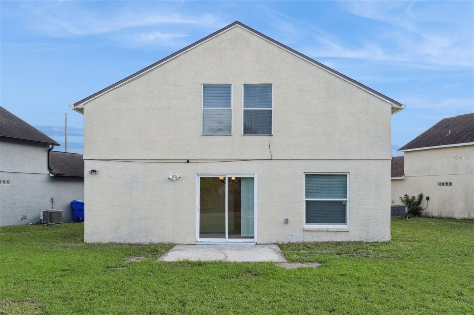 LAKE DENHAM ESTATES - Residential Lease