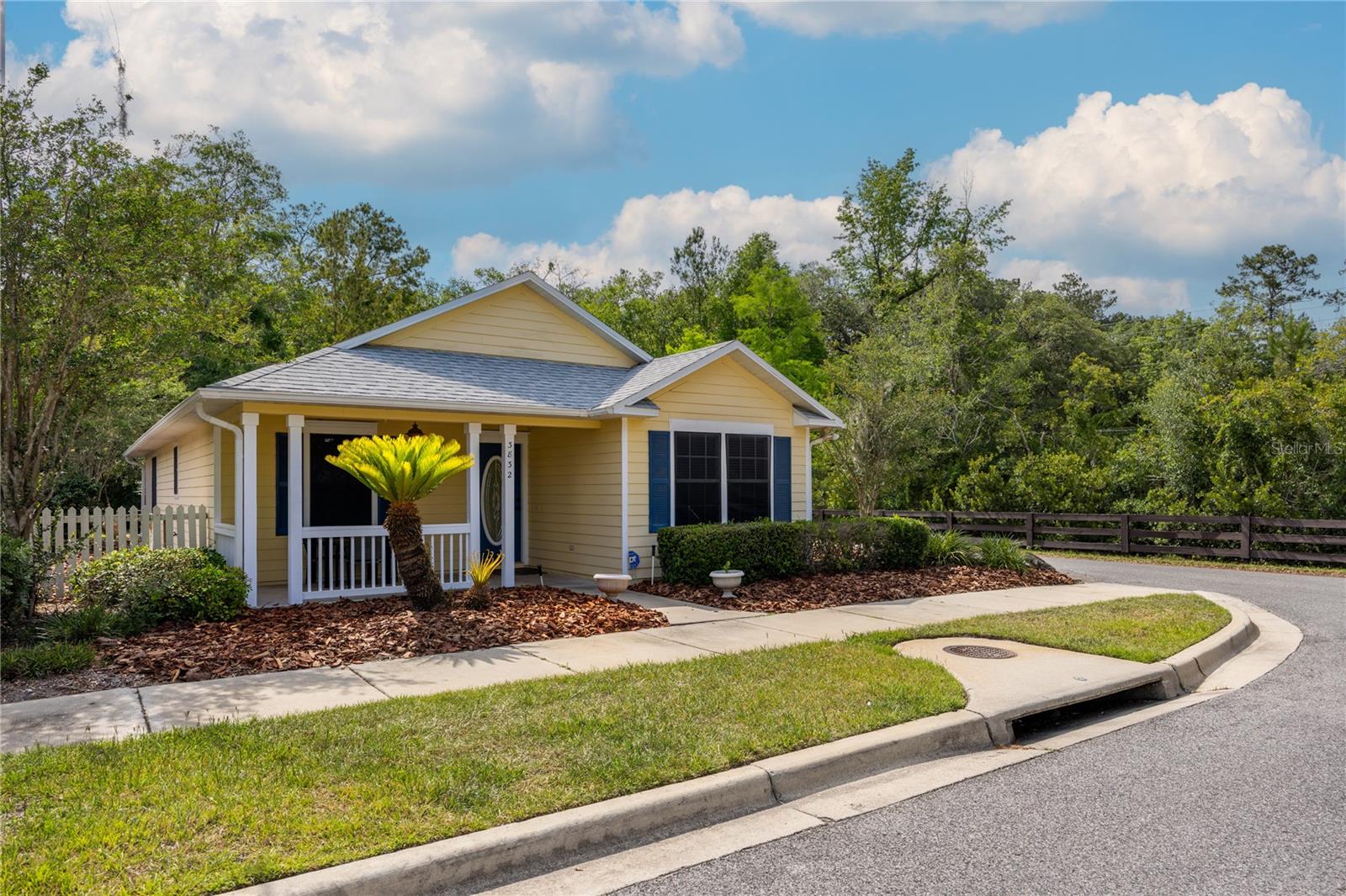 3832 NW 27TH STREET