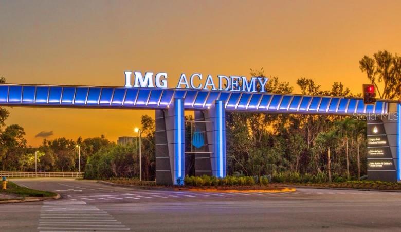 PALM COURT - Residential