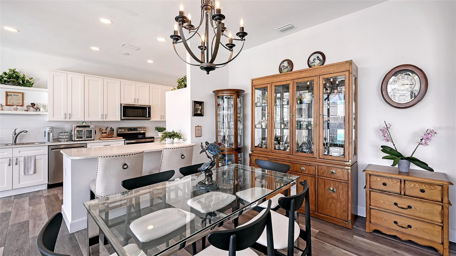 PALM COURT - Residential