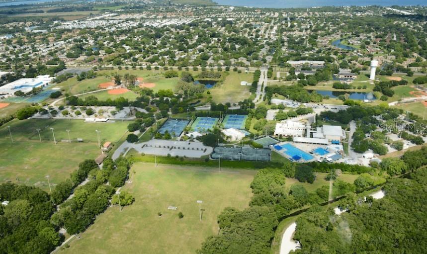 PALM COURT - Residential