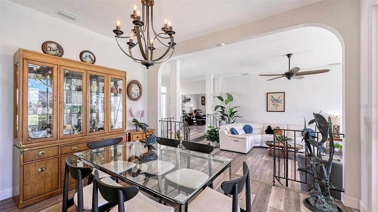 PALM COURT - Residential