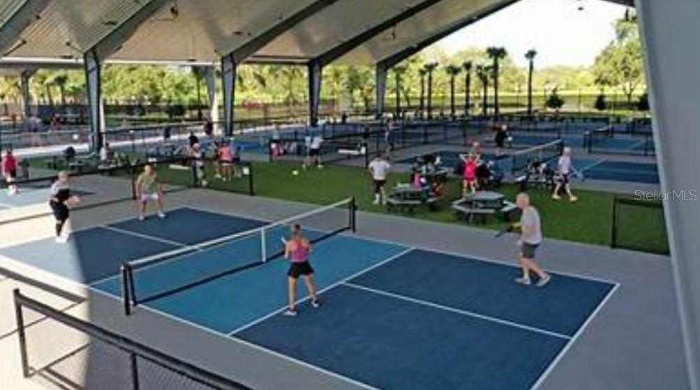 PALM COURT - Residential