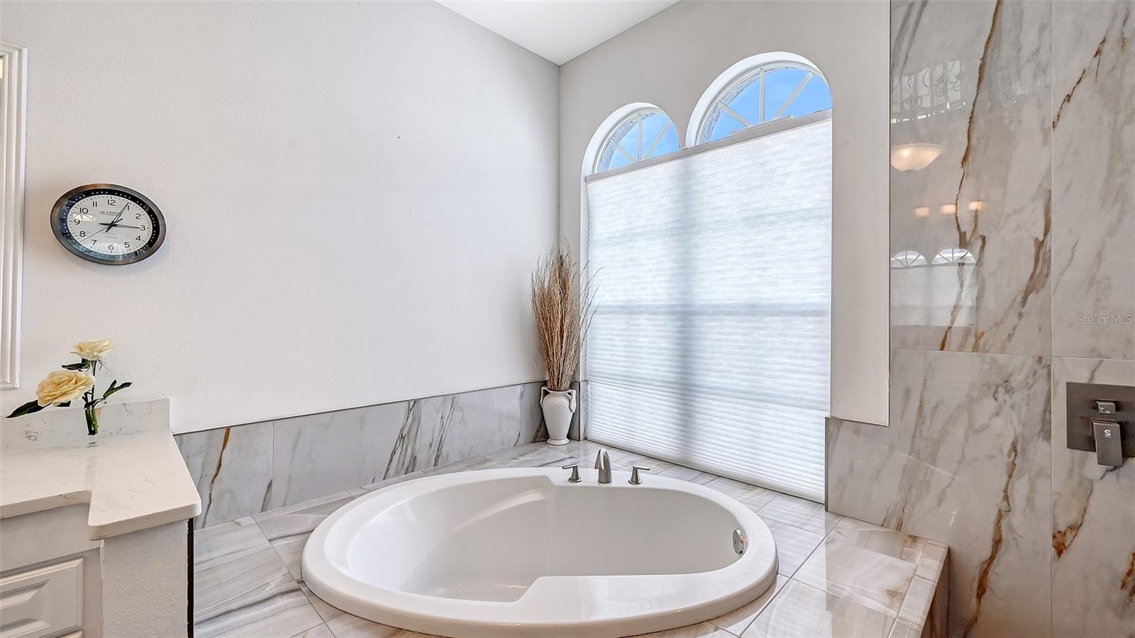 PALM COURT - Residential