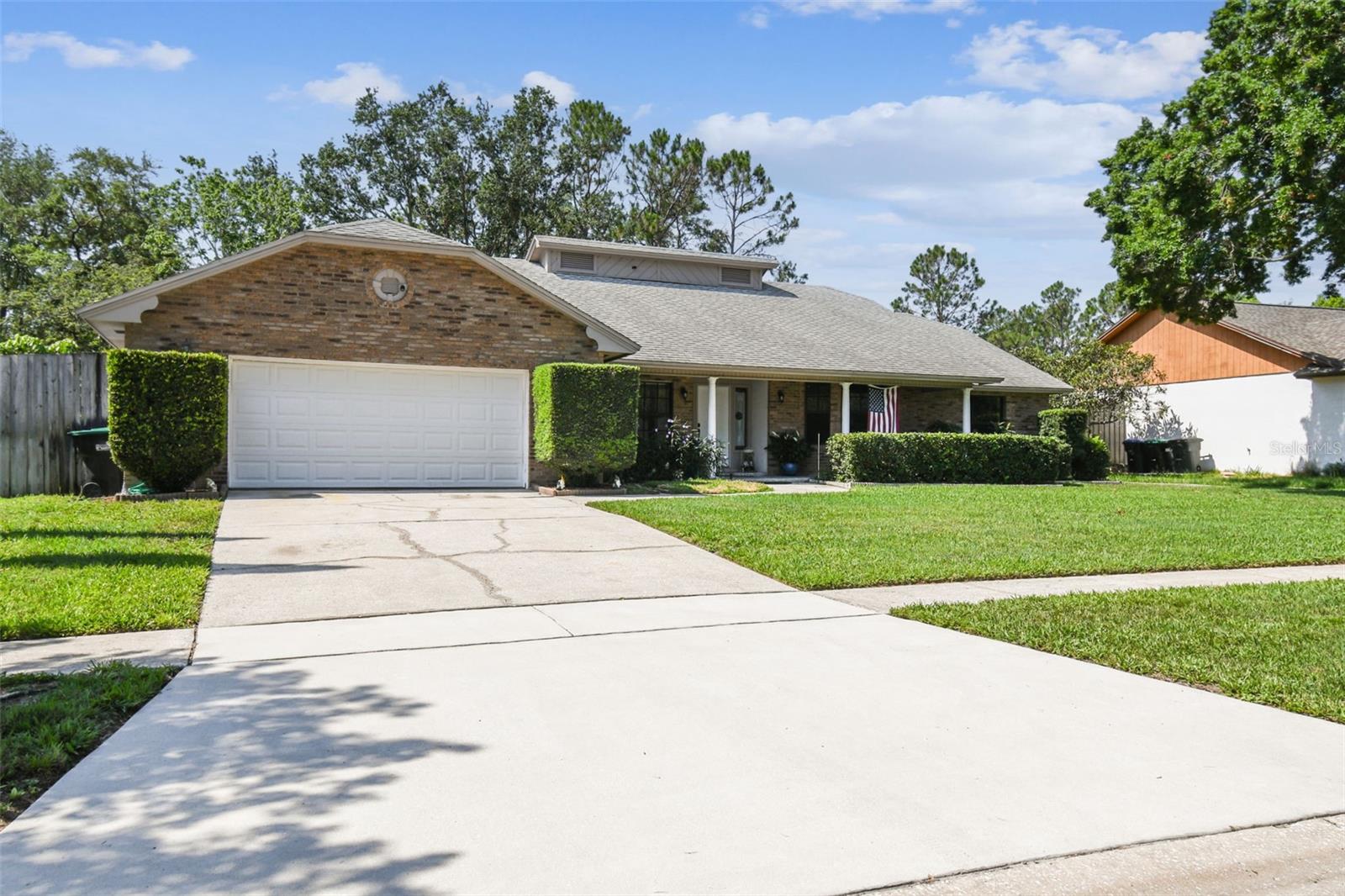 7618 MAJESTIC PINE COURT