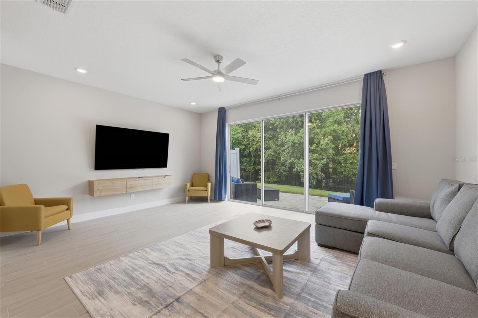 1216 ROYAL VIEW TERRACE