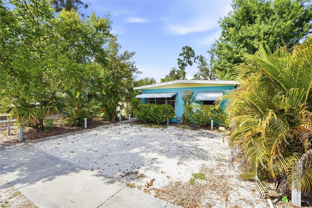 Photo of 4933 13th Avenue S, Gulfport, FL 33707 (MLS # TB8493529)