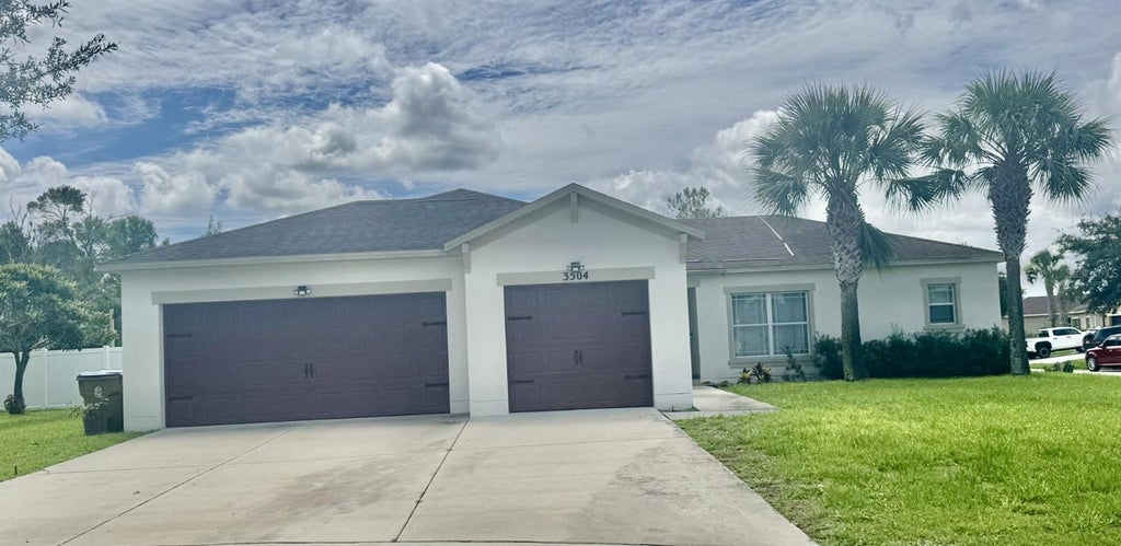 Photo of 3504 Portview Court, Kissimmee, FL 34746 (MLS # R4911756)