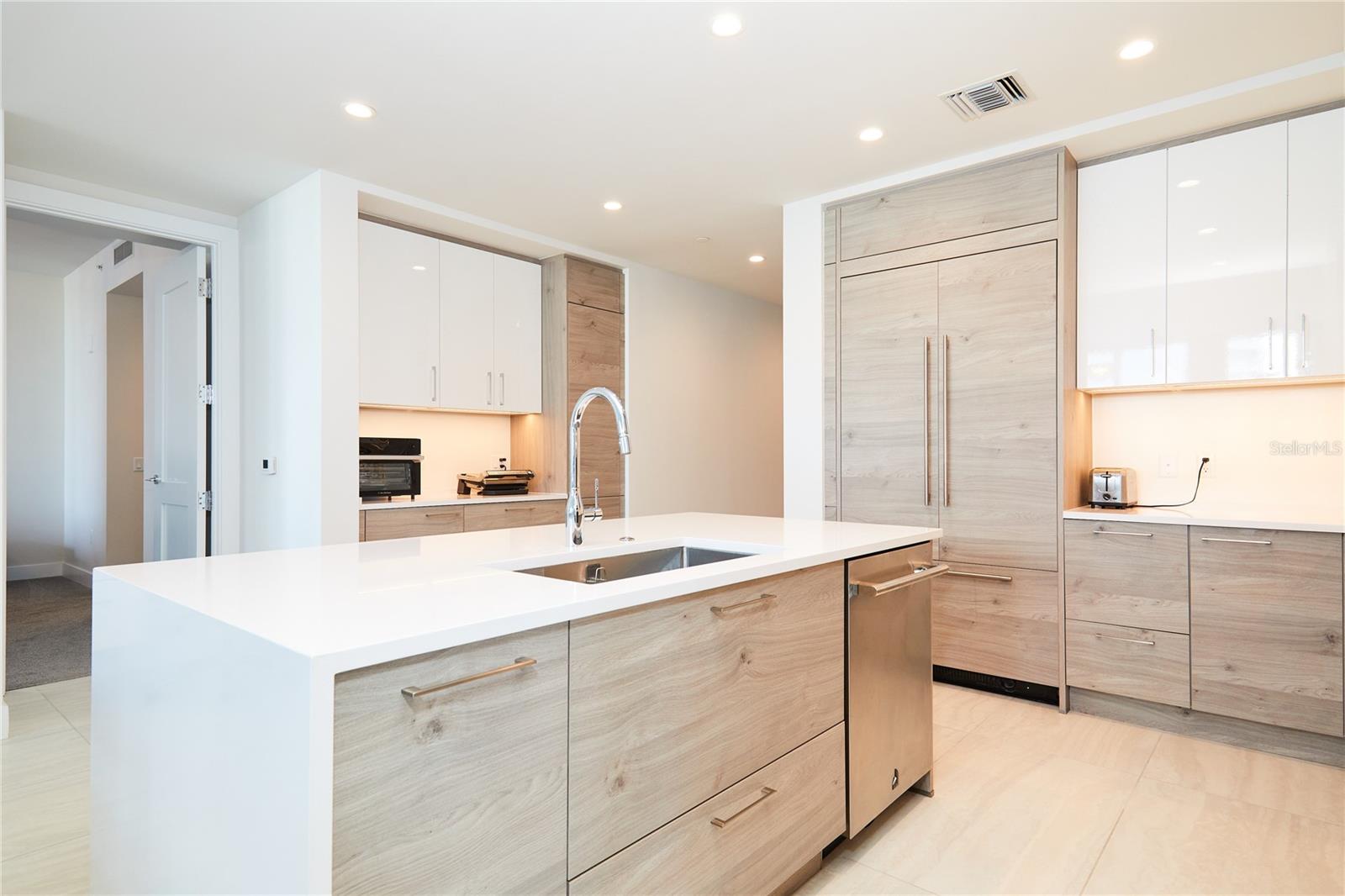 301 1ST STREET S 804