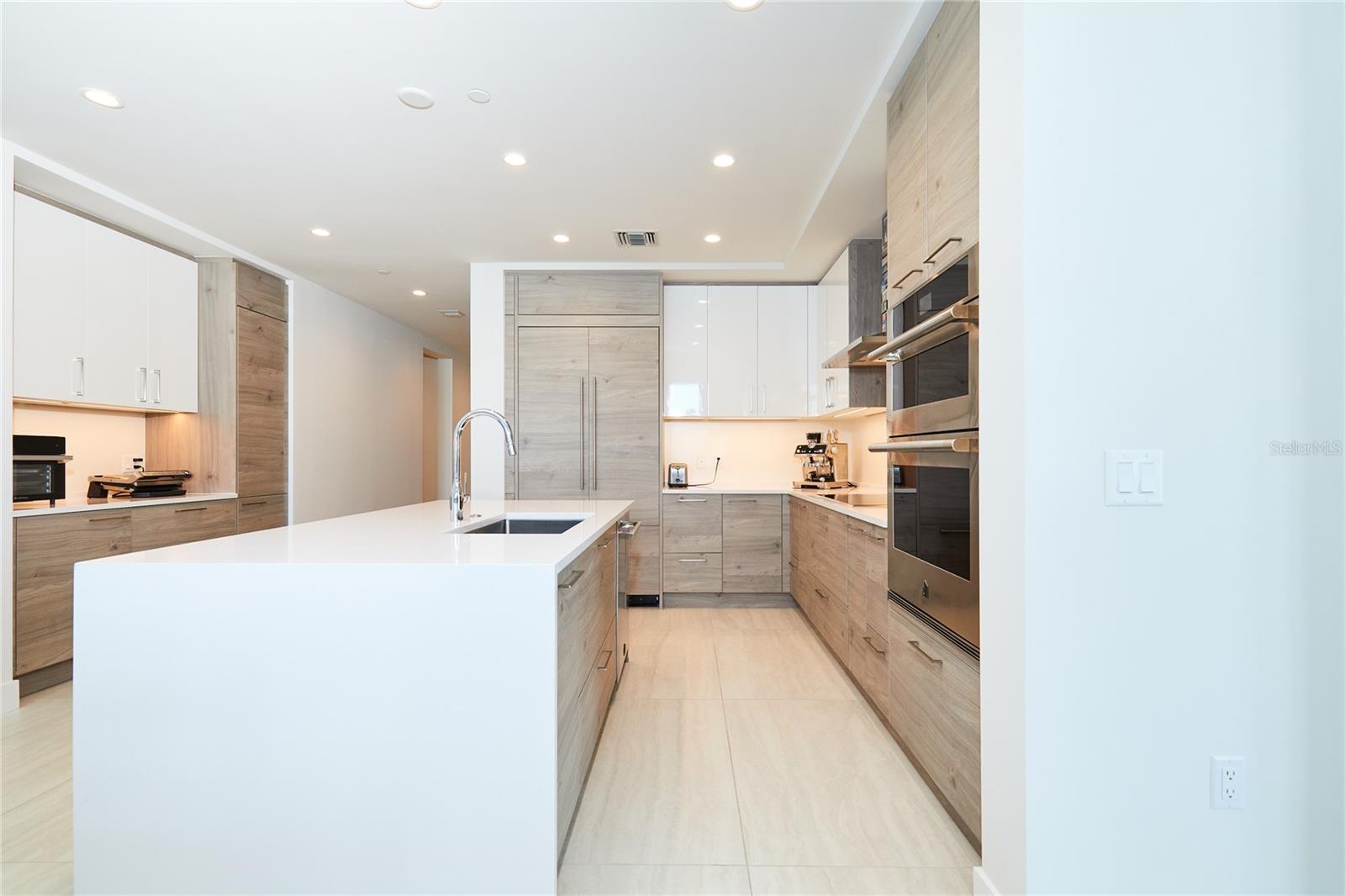 301 1ST STREET S 804