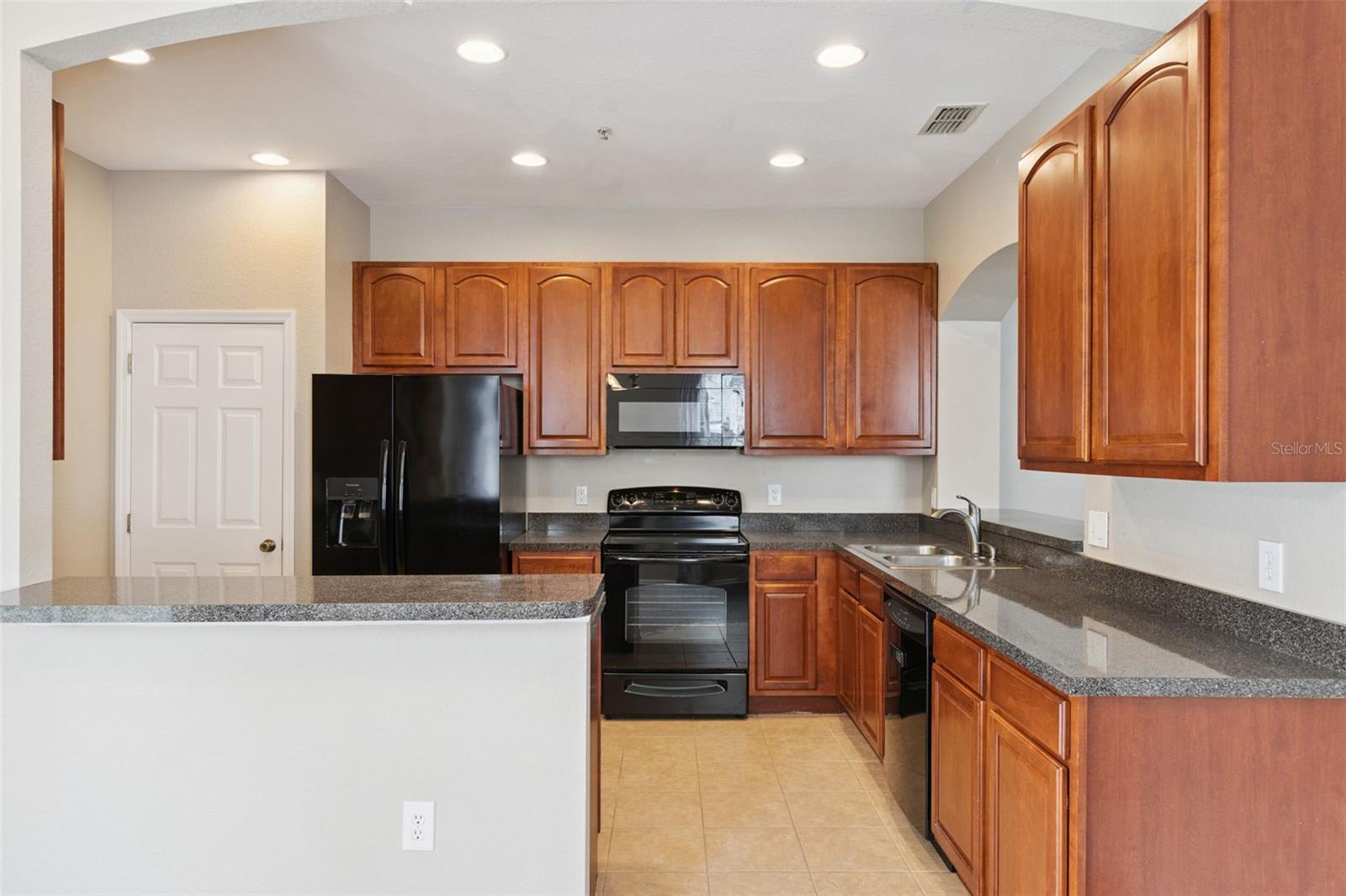 AVALON LAKES PH 03 VILLAGE A & B - Residential