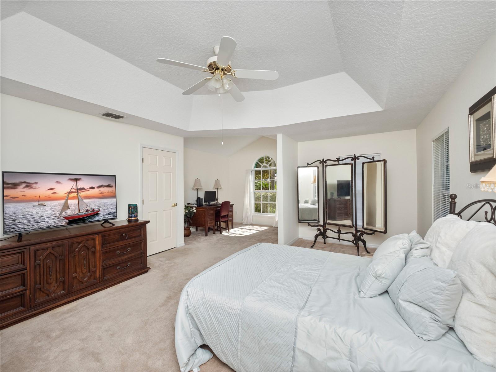 STERLING PARK UNIT 01 - Residential Lease