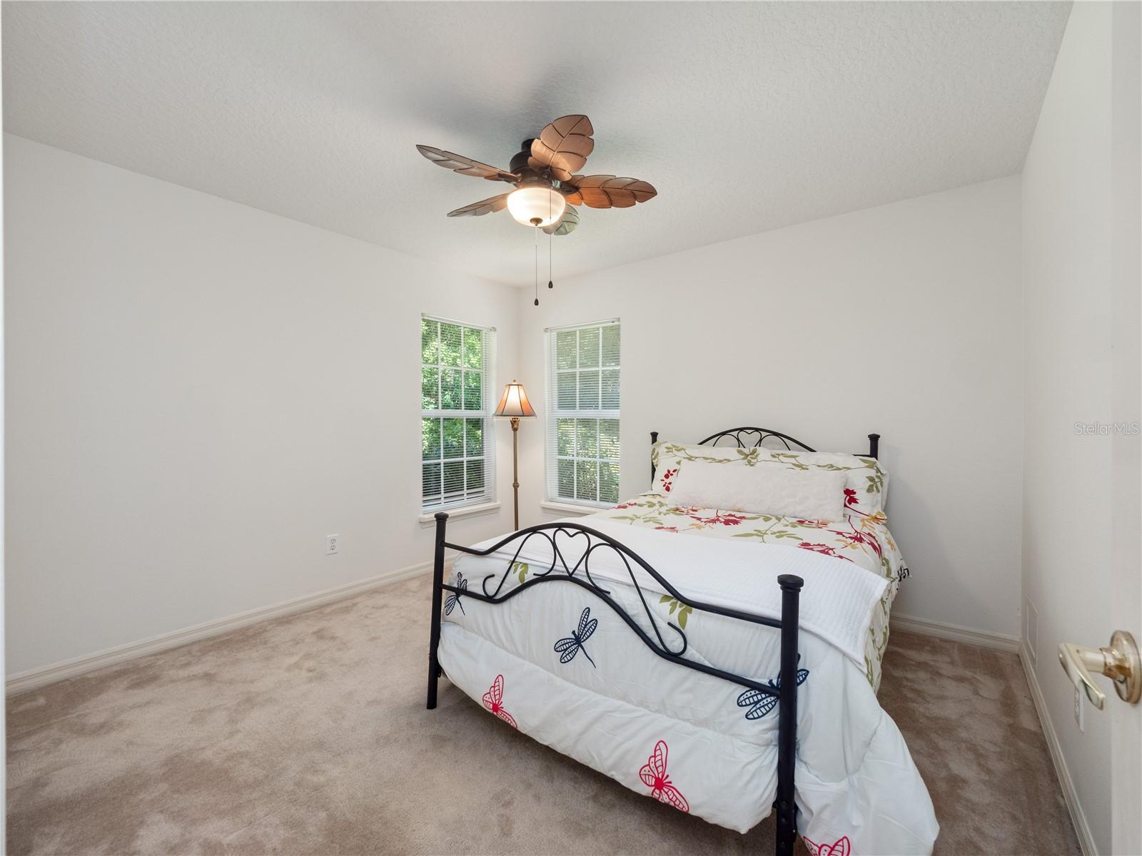 STERLING PARK UNIT 01 - Residential Lease