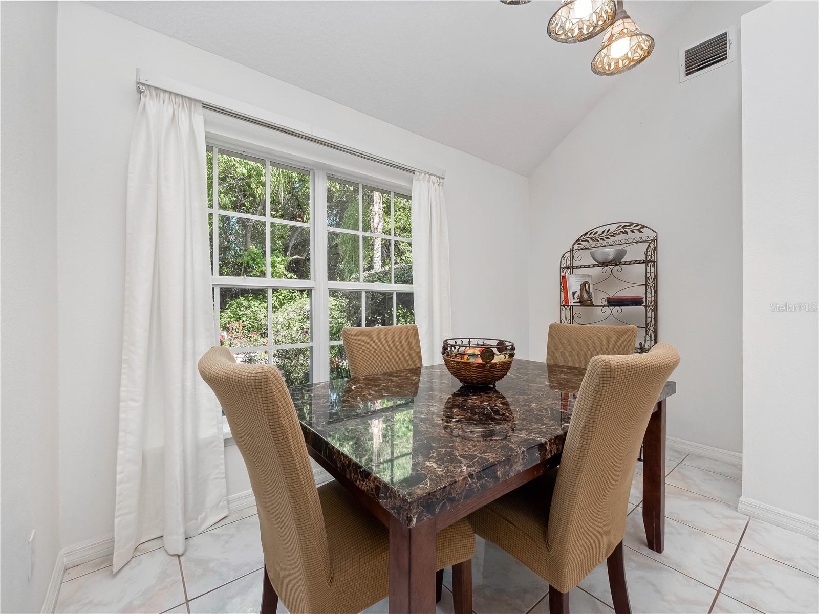 STERLING PARK UNIT 01 - Residential Lease