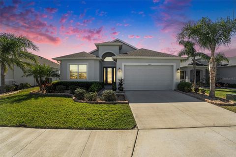 A home in PARRISH