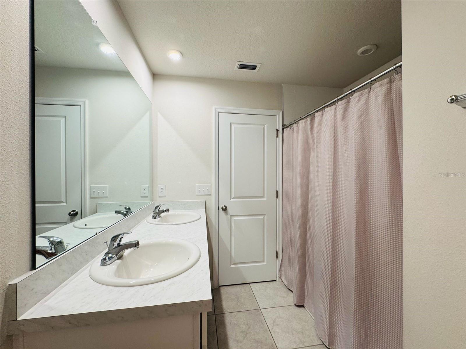SEDGEWICK TRLS - Residential Lease