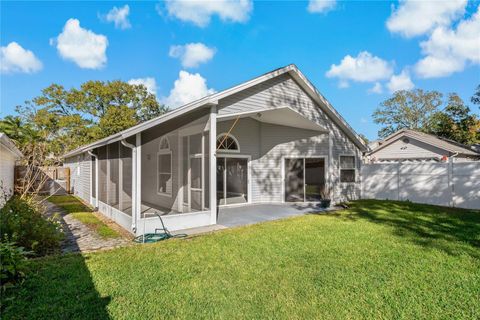 A home in PLANT CITY