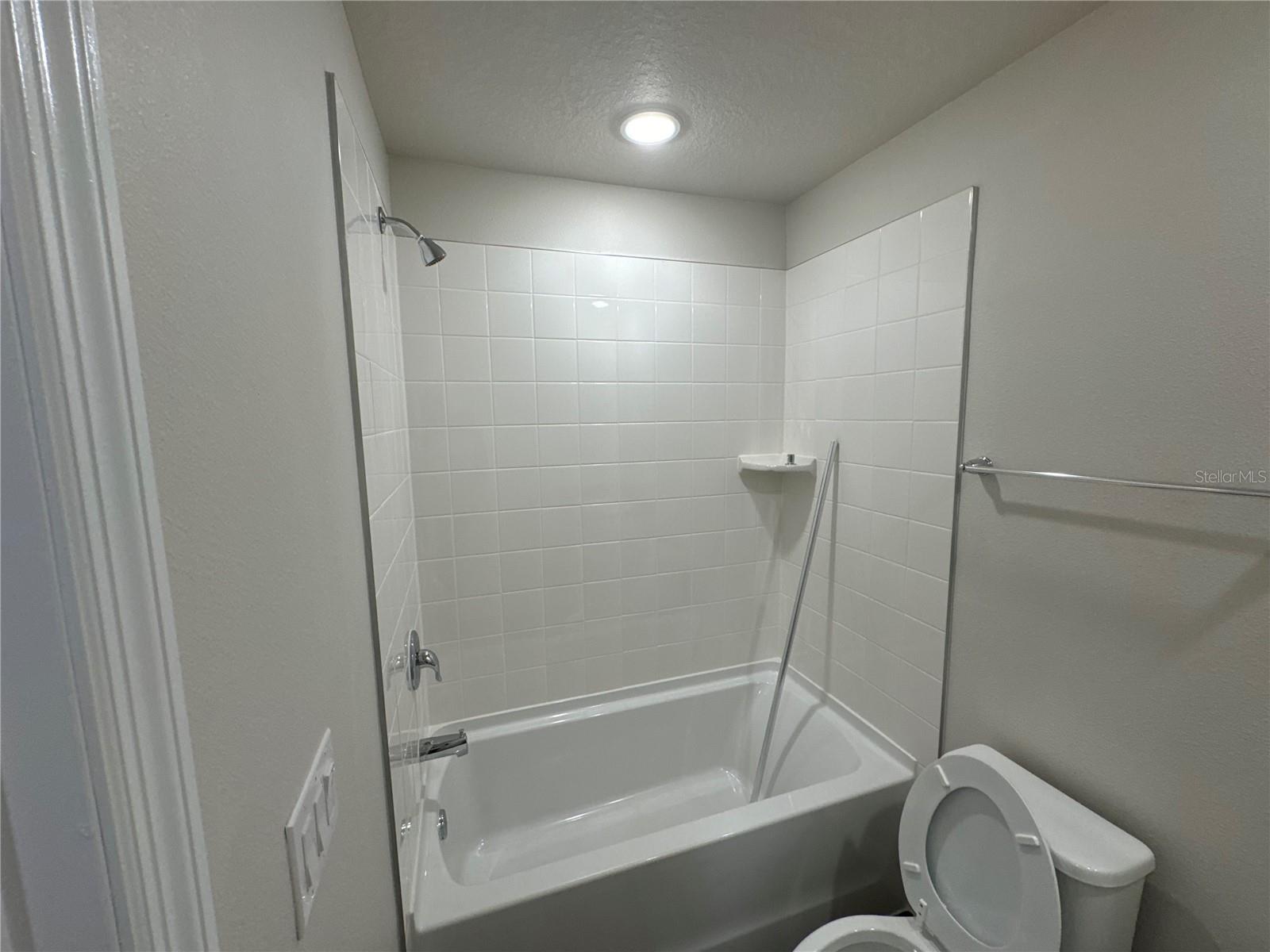 PASADENA POINT - Residential Lease