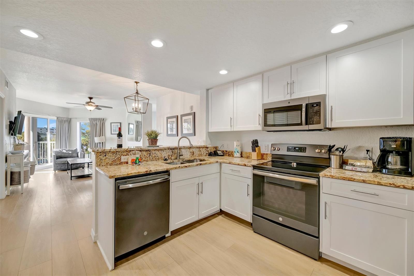 SUNSET VISTAS CONDO HOTEL ON THE GULF - Residential