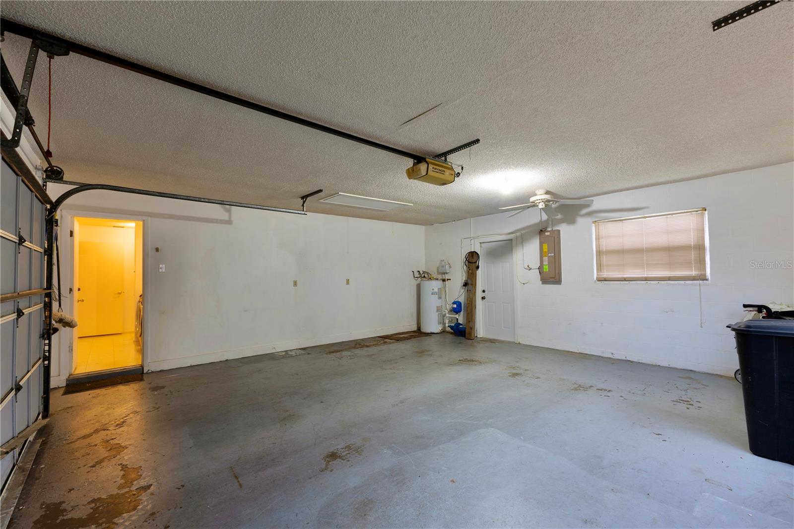 RAVENSWOOD VILLAGE - Residential