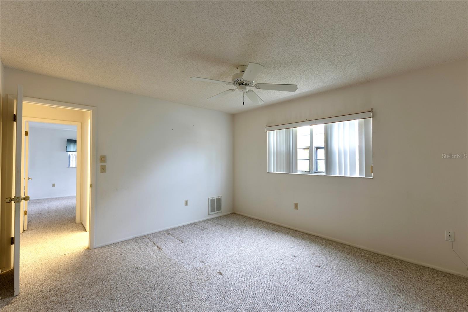 RAVENSWOOD VILLAGE - Residential