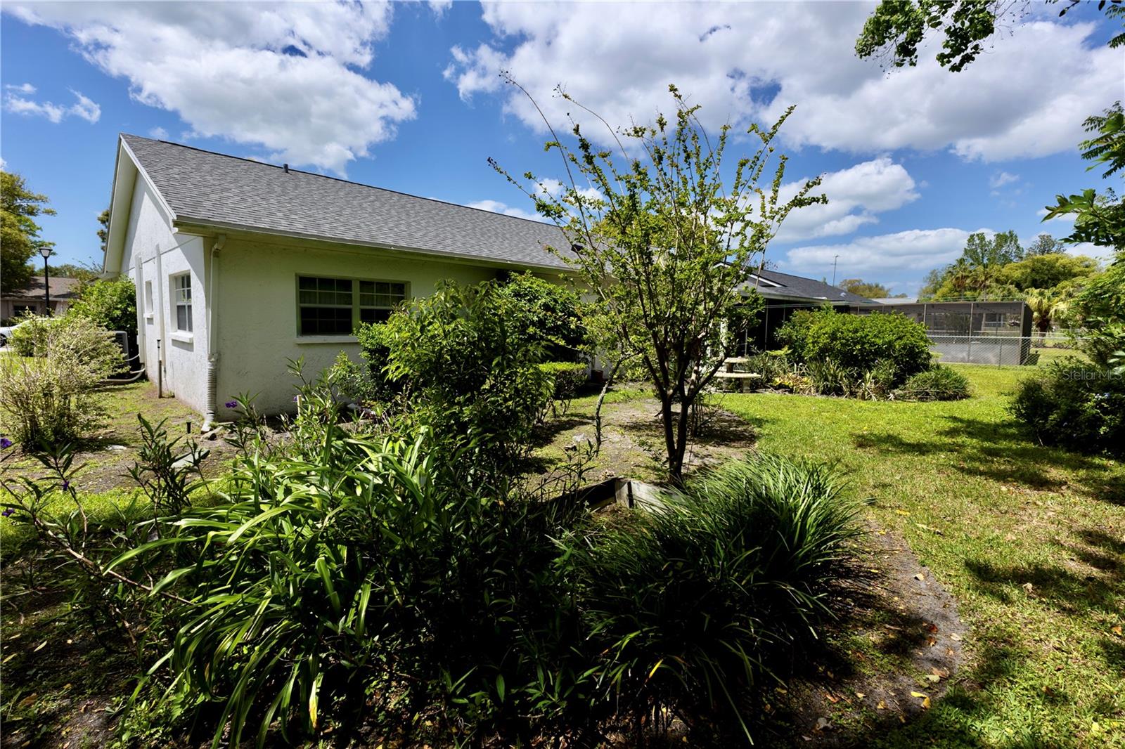 RAVENSWOOD VILLAGE - Residential