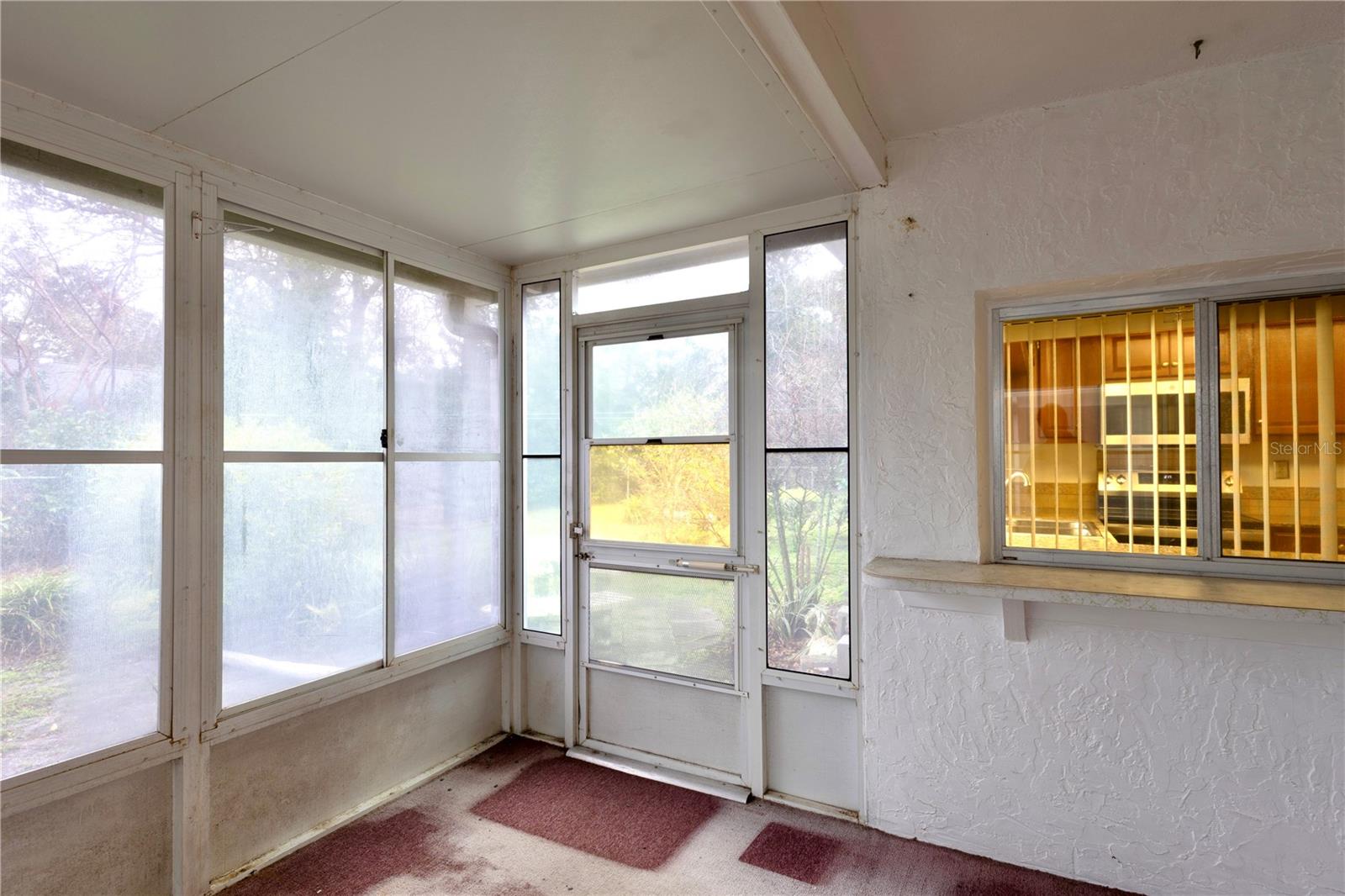 RAVENSWOOD VILLAGE - Residential