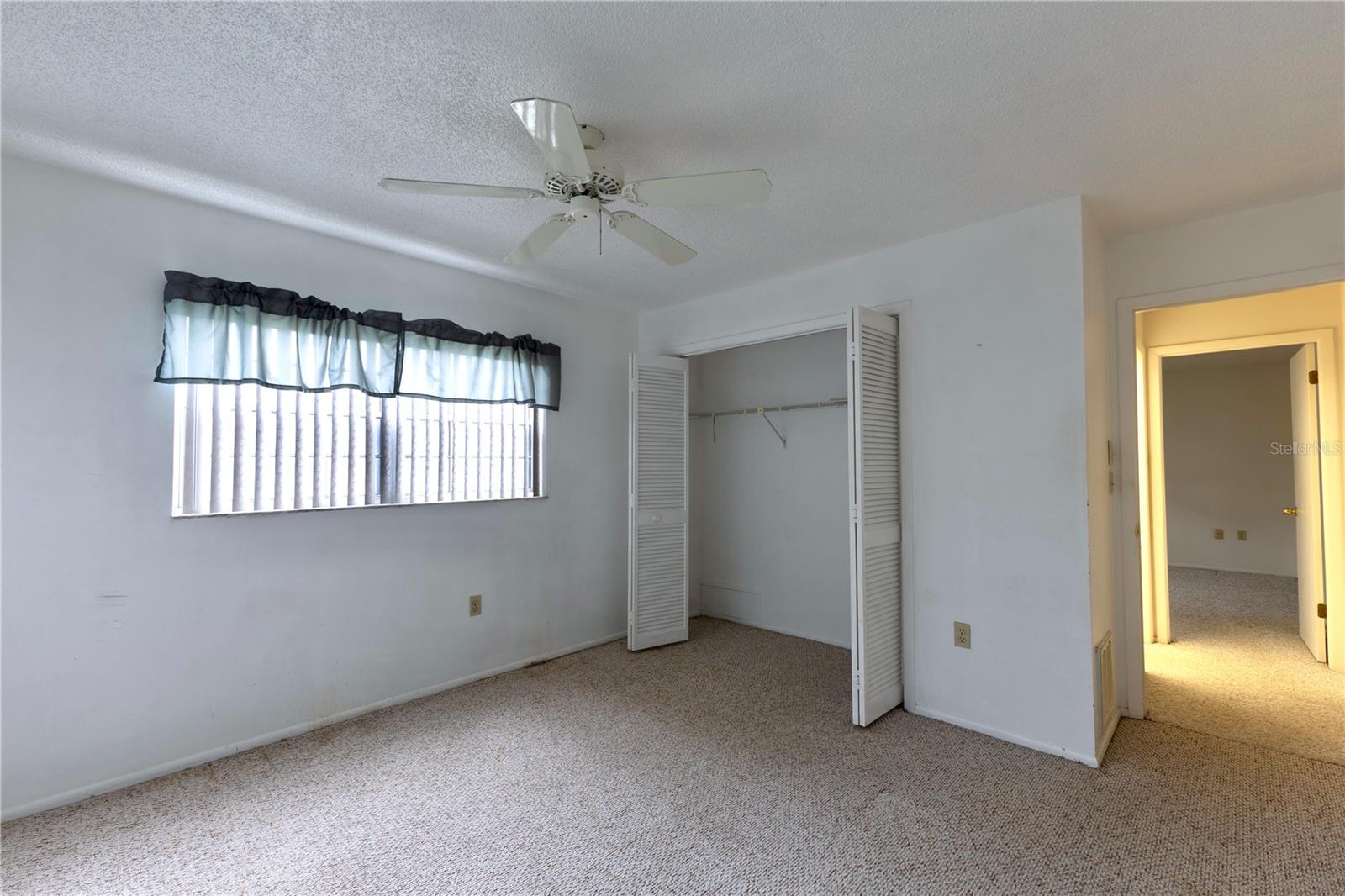 RAVENSWOOD VILLAGE - Residential