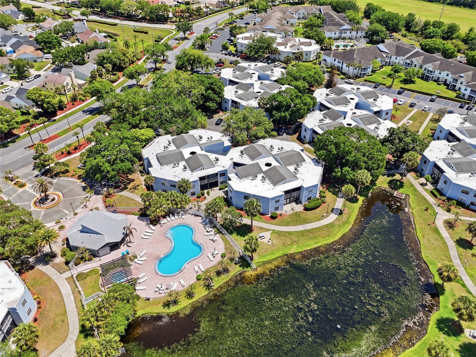 SOUTHPOINTE CONDO - Residential