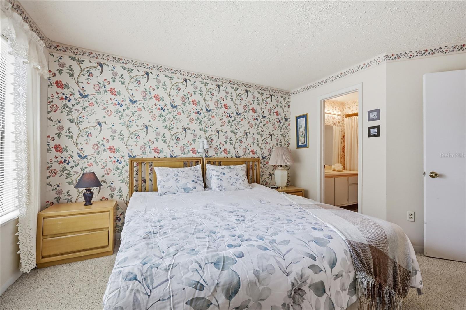 SOUTHPOINTE CONDO - Residential