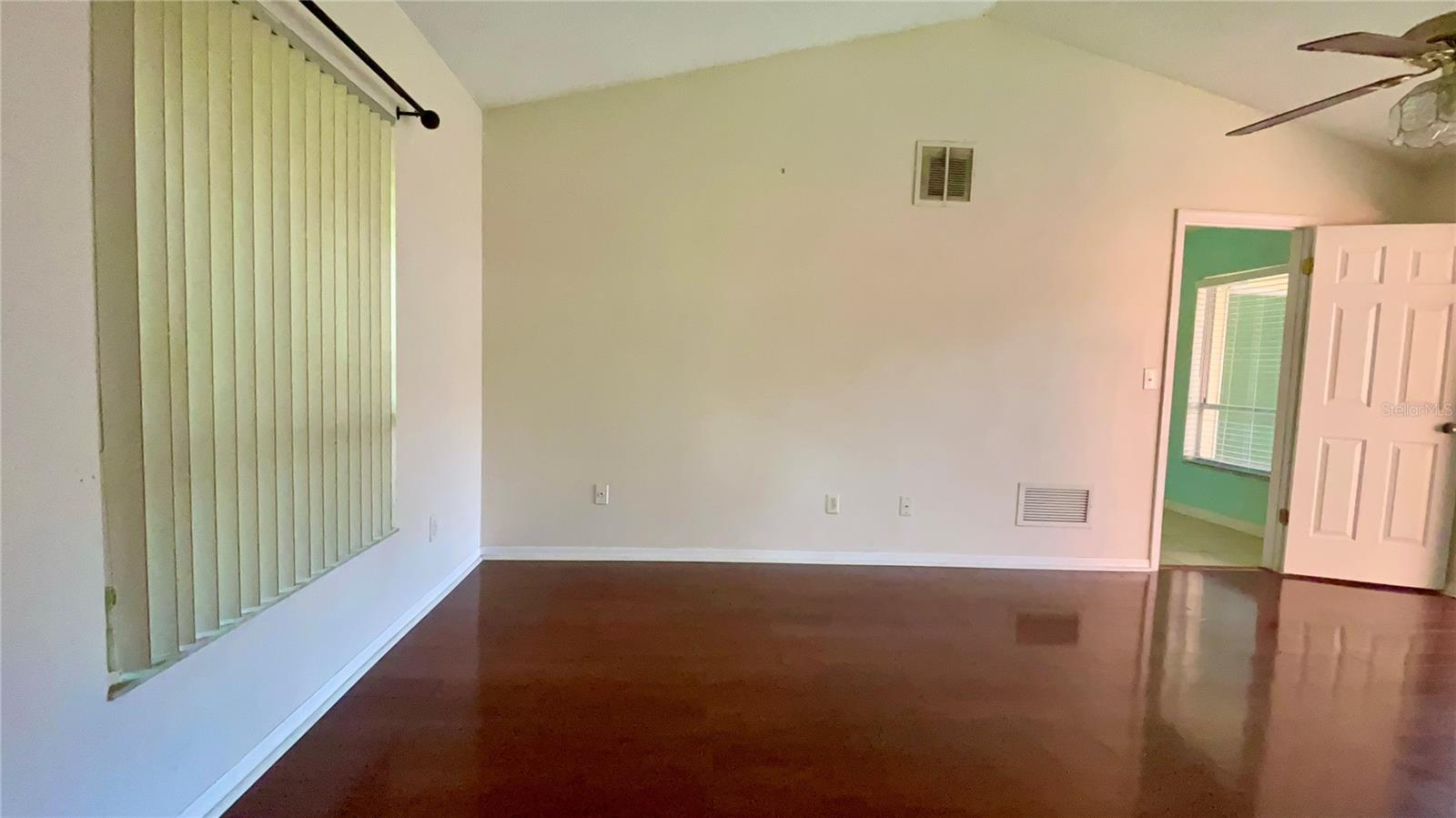 ISLAND CLUB AT ROSEMONT CONDO PH 05 - Residential