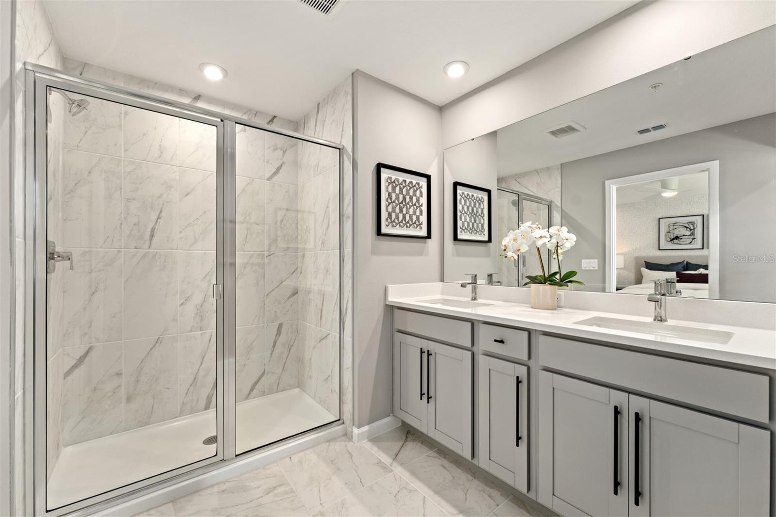 HICKORY GROVE - Residential