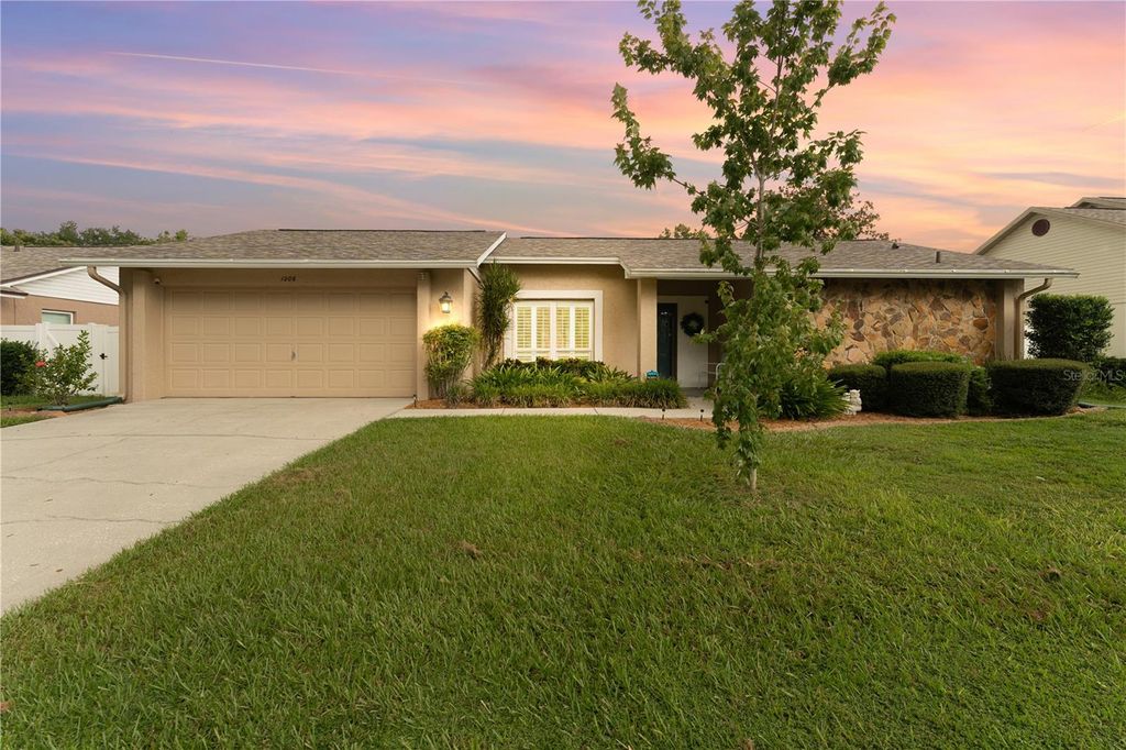 Photo of 1206 Carrie Wood Drive, Valrico, FL 33596 (MLS # TB8414864)
