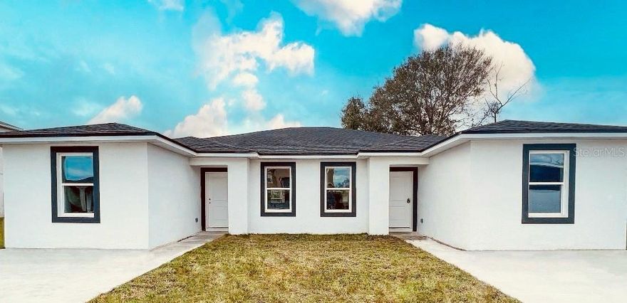 AWESOME CONTEMPORARY HOUSE WITH AN AMAZING KITCHEN WITH GRANITE COUNTERTOP, APPLIANCES INCLUDED, YOU GOT TO COME AND SEE IT TODAY