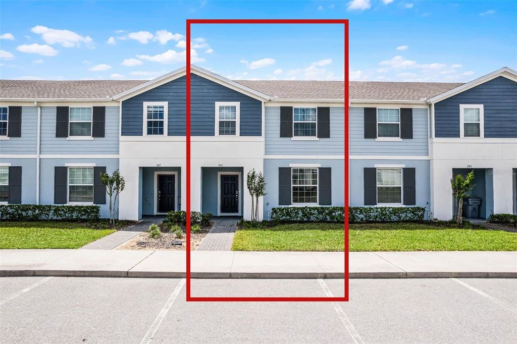 Photo of 301 Jetty Way, Davenport, FL 33897 (MLS # O6296243)