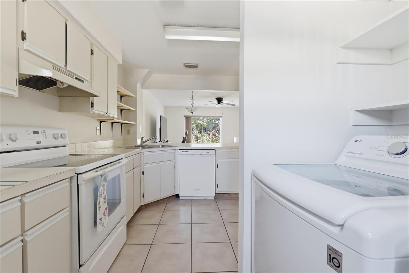 YORKTOWNE VILLAS - Residential