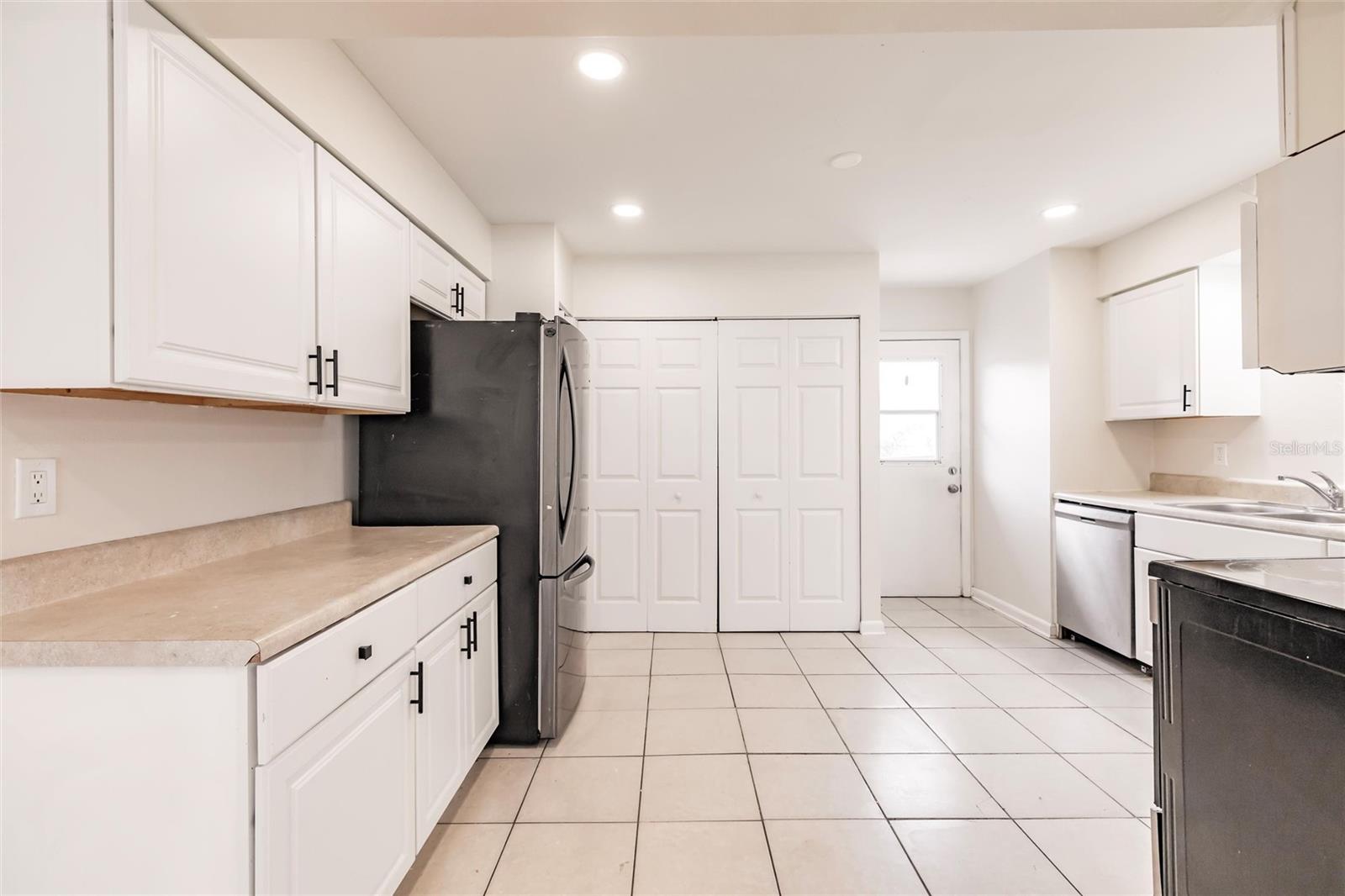 CLINTWOOD ACRES - Residential Income