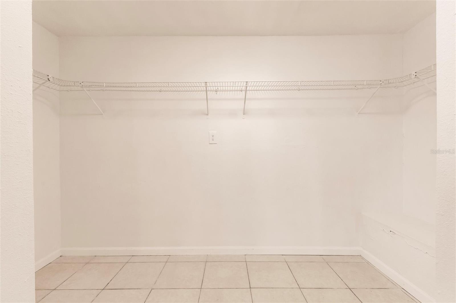 CLINTWOOD ACRES - Residential Income