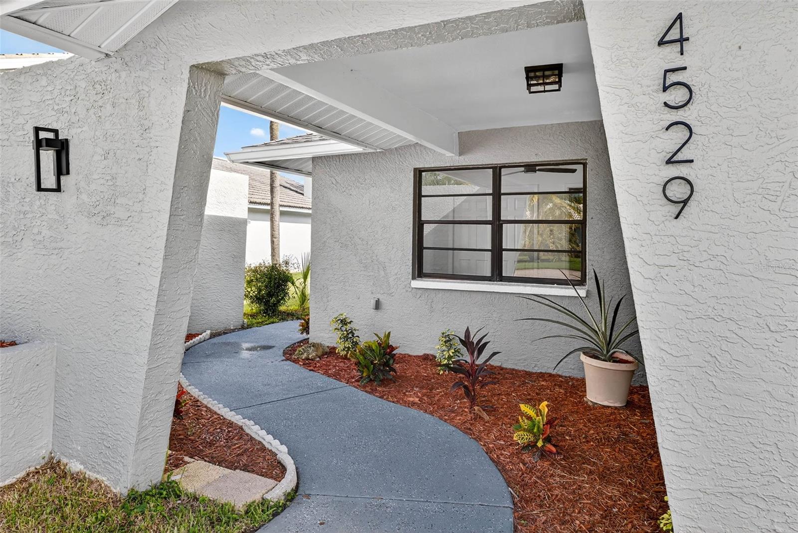 4529 DEWEY DRIVE