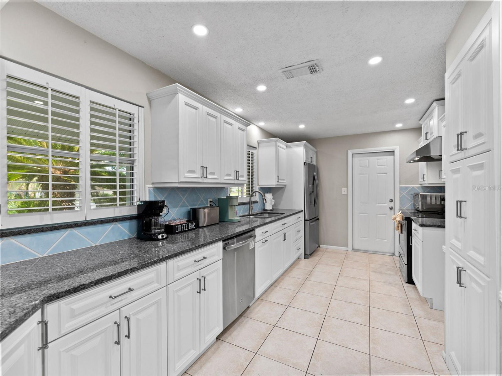SEMINOLE HILLS - Residential