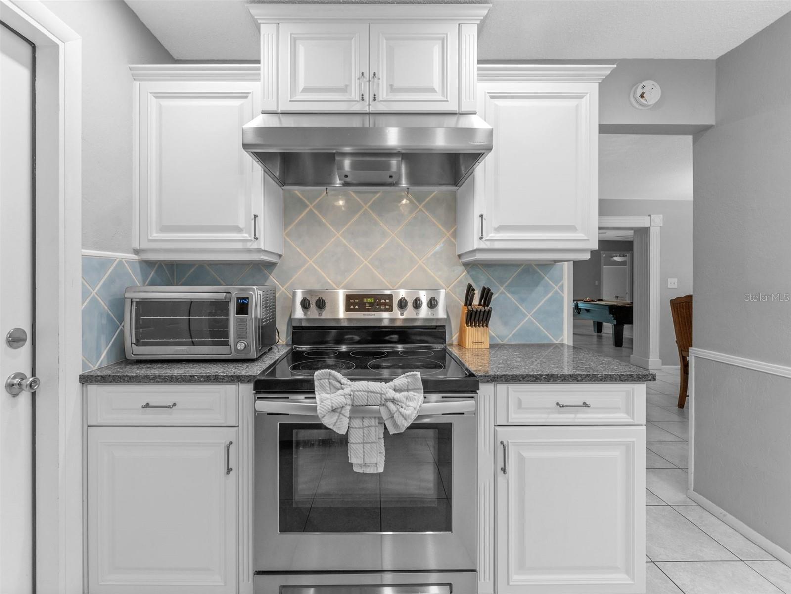 SEMINOLE HILLS - Residential